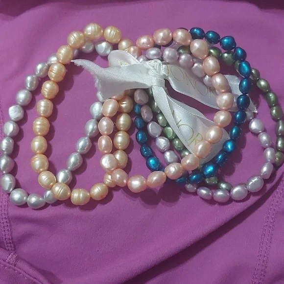 Honora Collection Fresh Pearl Stretchy Bracelets - Picture 4 of 4